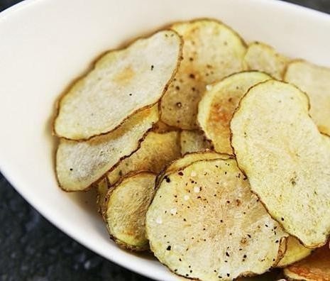 Картофельные чипсы в микроволновке