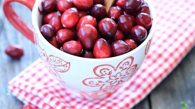 Как легко проверить свежесть ягод клюквы