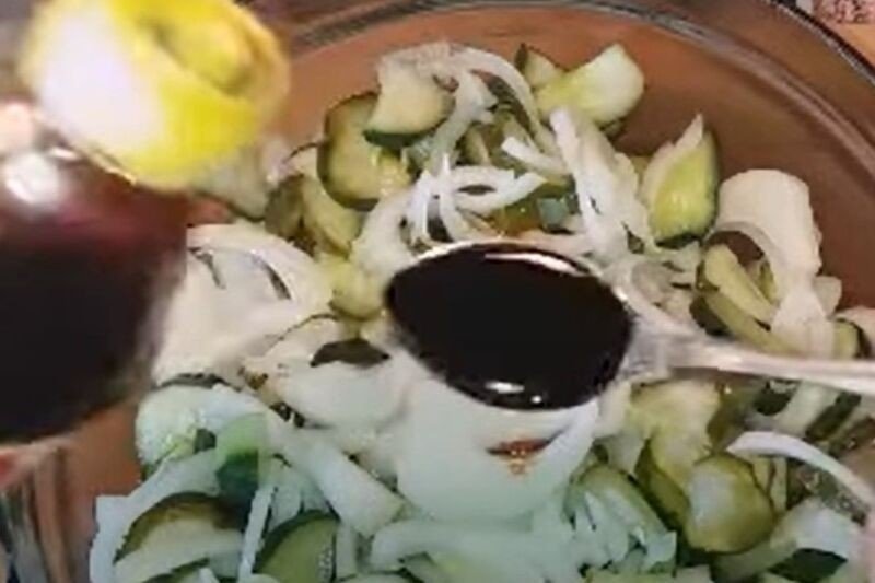 Фруктовый салат с маком
