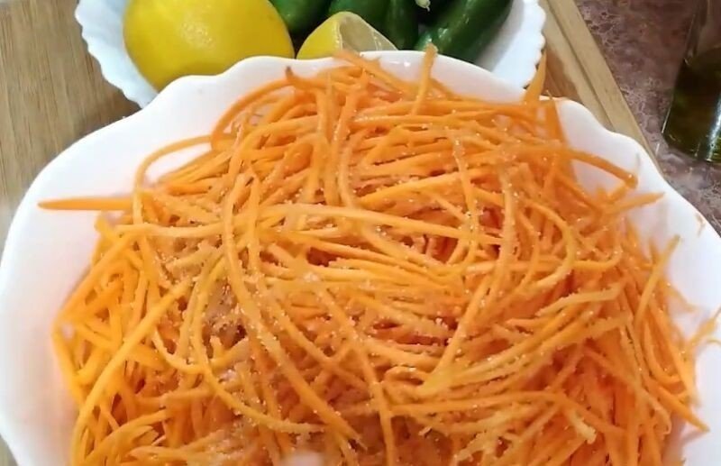 Салат мельница с корейской морковью